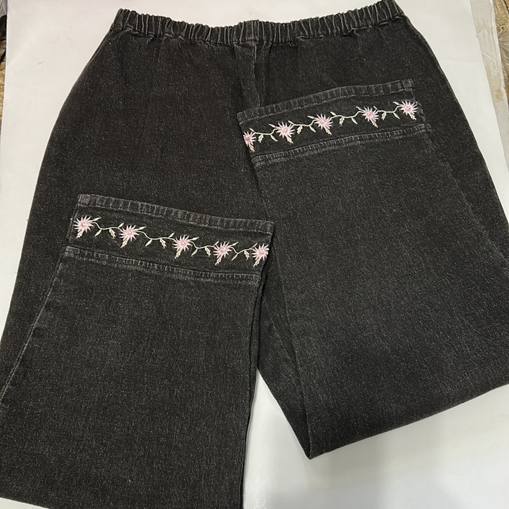 Denim & Co. Dark Gray Pink Floral Embroidered Elastic Waist Jeans NEW